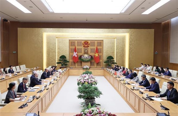 Le Vietnam prete une grande importance a l'amitie et a la cooperation avec la Suisse hinh anh 2