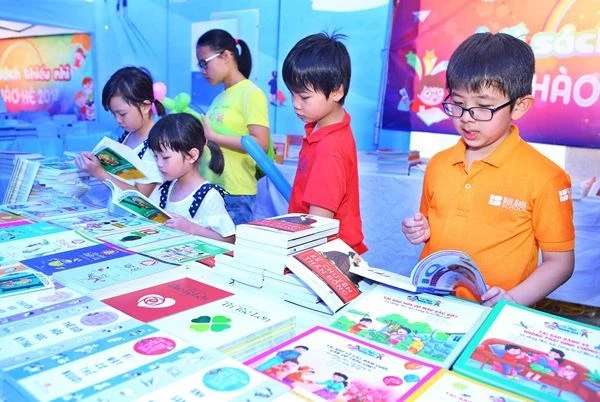 Developper la culture de la lecture pour un developperment global des Vietnamiens hinh anh 1