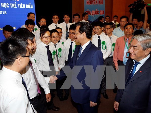 Rencontre entre le Premier ministre et de jeunes scientifiques brillants hinh anh 1