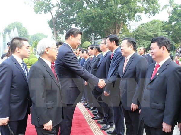 Vietnam et Chine signent une serie de documents de cooperation hinh anh 1