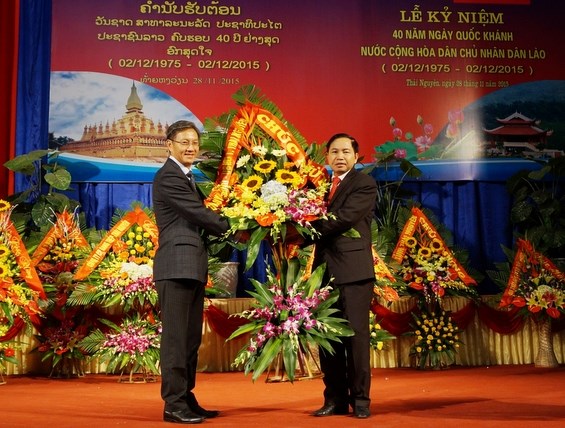 Au Nord, la 40e fete nationale du Laos celebreee a Thai Nguyen hinh anh 1