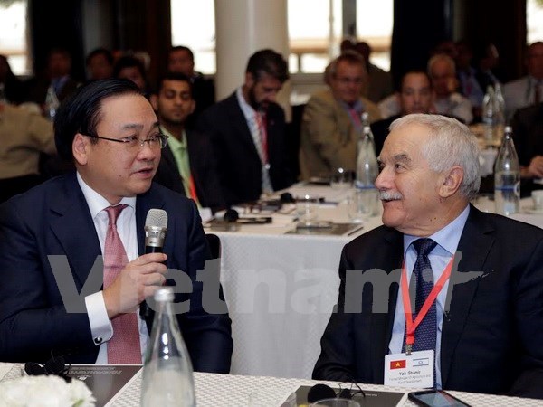 Le vice-PM Hoang Trung Hai au Forum de la cooperation economique Vietnam-Israel hinh anh 1