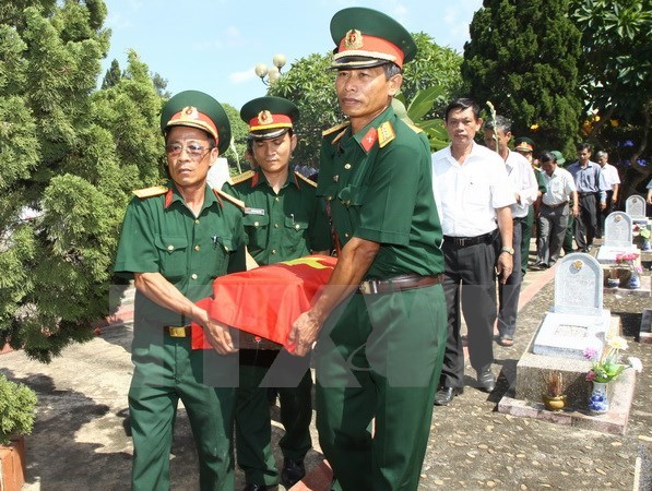 Acceleration de la recherche des restes des soldats tombes pour la Patrie hinh anh 1