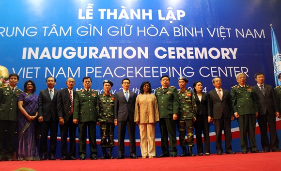 La R. de Coree partage ses experiences avec le Vietnam dans le maintien de la paix hinh anh 1