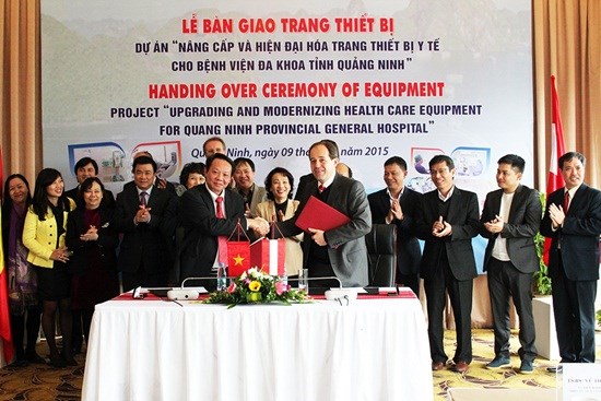 Nouveaux equipements medicaux pour la Polyclinique provinciale de Quang Ninh hinh anh 1