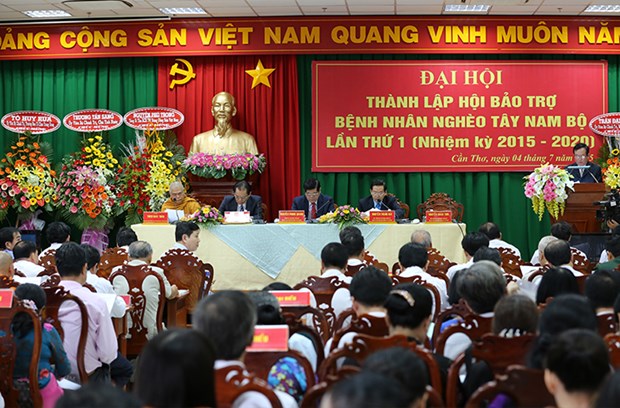 Aide financiere aux habitants pauvres du Nam Bo occidental hinh anh 1