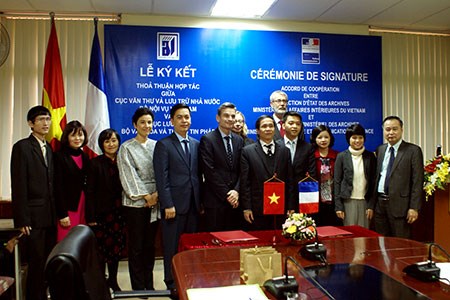 Vietnam-France : cooperation dans le secteur des archives hinh anh 2