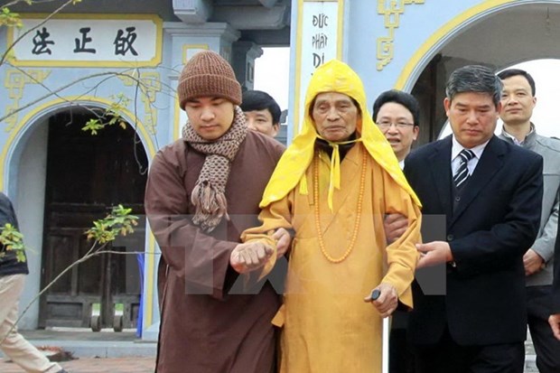 Des dirigeants de Hanoi formulent leurs vœux du Tet au venerable Thich Pho Tue hinh anh 1