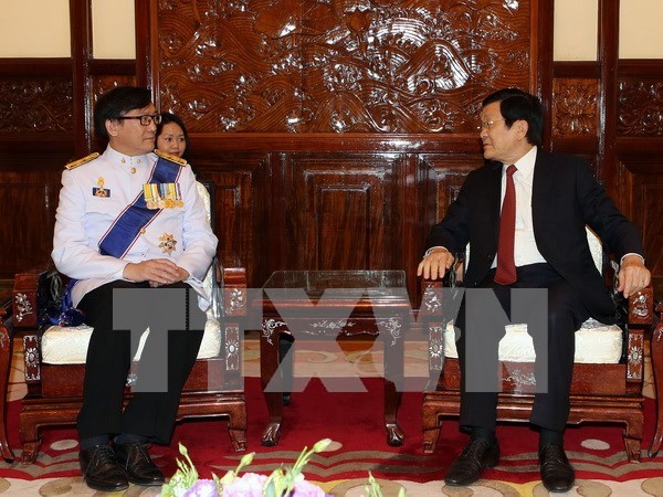 Le president du Vietnam recoit de nouveaux ambassadeurs hinh anh 1