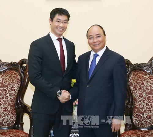 Le Premier ministre recoit a Hanoi le directeur executif du WEF hinh anh 1