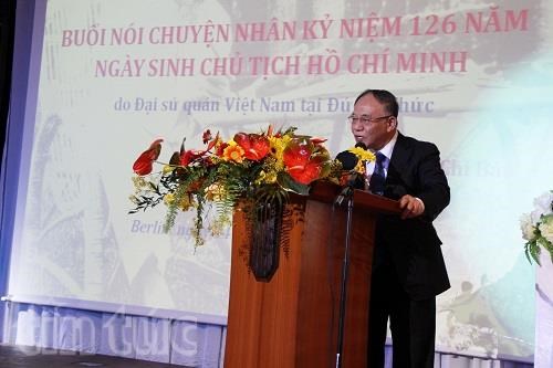 L'anniversaire du President Ho Chi Minh celebre de l'Asie en Europe hinh anh 2