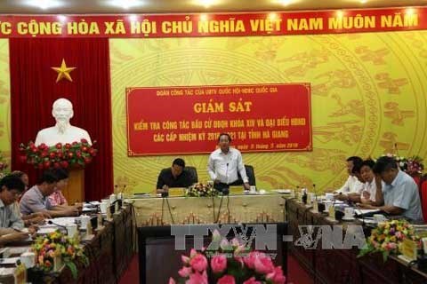 Des habitants frontaliers de Ha Giang se preparent aux elections legisaltives hinh anh 1