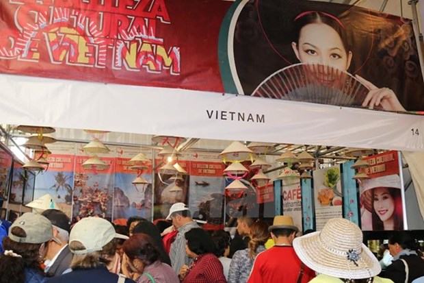 La participation du Vietnam a la Foire des cultures amies du Mexique appreciee hinh anh 1