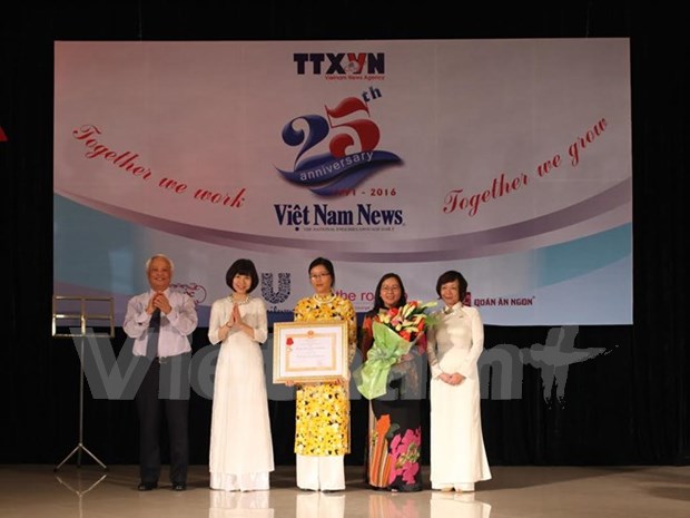 La VNA celebre le 25 anniversaire du journal Vietnam News hinh anh 1