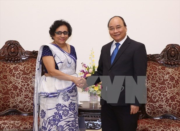 L’ambassadrice sri lankaise recue par Nguyen Xuan Phuc hinh anh 1