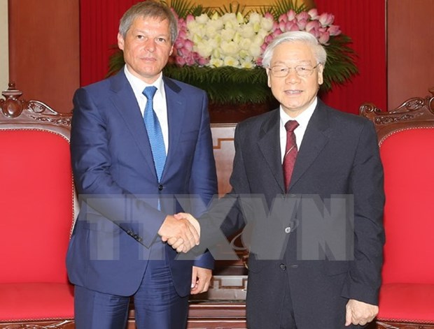 Le PM roumain recu par les chefs du Parti et de l’Etat vietnamiens hinh anh 1