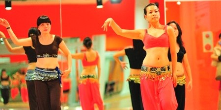 La danse du ventre, une nouvelle passion a Hanoi hinh anh 1
