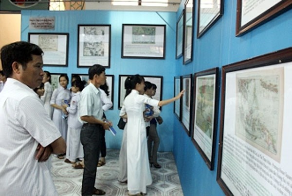 Nam Dinh: Exposition sur les archipels vietnamiens de Hoang Sa et de Truong Sa hinh anh 1