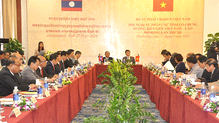 Des provinces limitrophes Vietnam-Laos cooperent dans la justice hinh anh 1