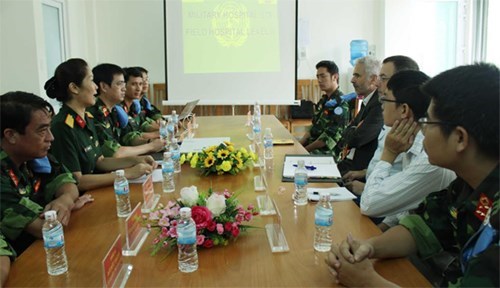 Le Vietnam et le Canada renforcent leur cooperation dans la medecine militaire hinh anh 1