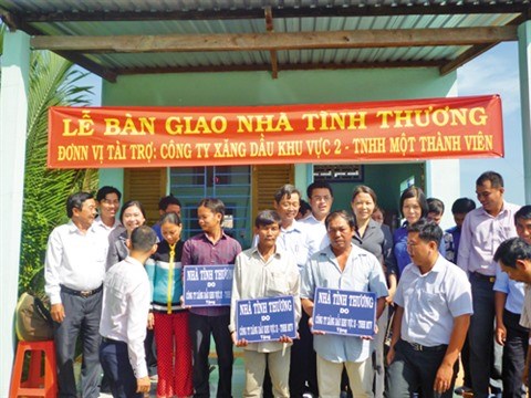 Ho Chi Minh-Ville repousse progressivement la pauvrete hinh anh 1