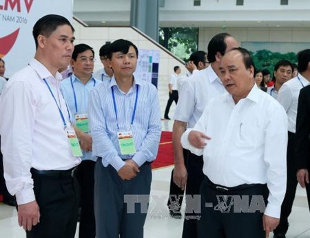Le PM inspecte les preparatifs des ACMECS-7, CLMV-8 et WEF-Mekong hinh anh 1