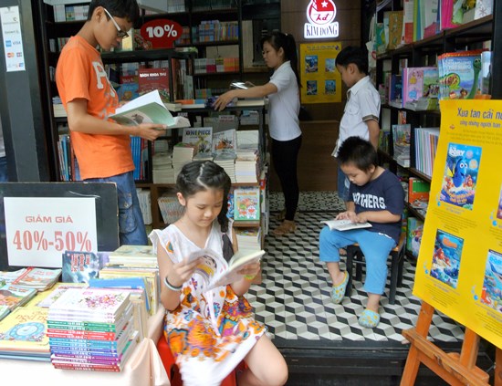 Ho Chi Minh-Ville : la rue des livres a cree un nouvel espace culturel hinh anh 1
