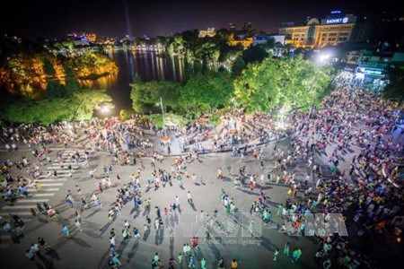 Hanoi reorganisera les rues pietonnes au bord du lac de l’Epee restituee hinh anh 1