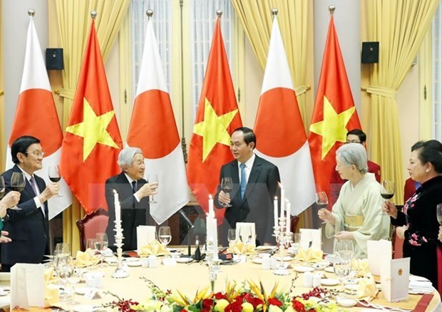 La visite au Vietnam de l'Empereur du Japon couverte par la presse japonaise hinh anh 1