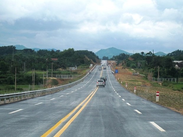 Le Vietnam et le Laos accelerent le projet d'autoroute Hanoi-Vientiane hinh anh 1