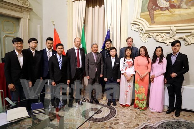 L’universite italienne de Brescia souhaite accueillir plus d’etudiants vietnamiens hinh anh 1