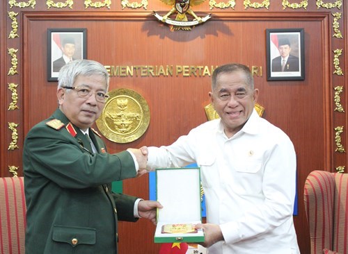 Vietnam-Indonesie : rencontre entre dirigeants de securite et de defense hinh anh 1