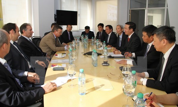 Une delegation du Parti communiste du Vietnam en visite de travail en Argentine hinh anh 1