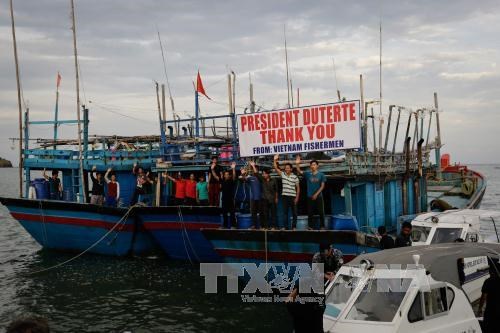 Rapatriement des pecheurs vietnamiens arretes aux Philippines hinh anh 1
