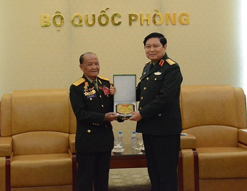 Le ministre de la Defense recoit des anciens combattants cambodgiens et laotiens hinh anh 2
