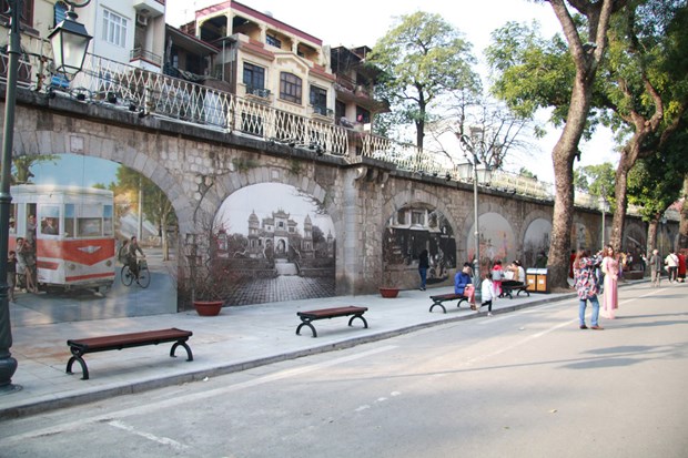 Hanoi : Ouverture d’un espace d’art public dans la rue Phung Hung hinh anh 1