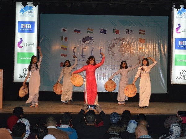 Le Vietnam present a la fete culturelle Sakia au Caire hinh anh 2