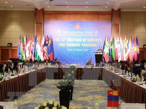 ASEAN : le groupe d’experts et personnes eminentes de l’ARF se reunit a Hanoi hinh anh 1