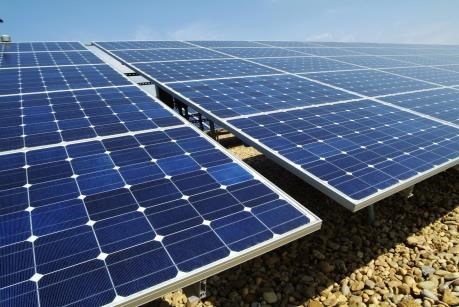 Energie solaire : Ninh Thuan remet la licence d’investissement a neuf projets hinh anh 1