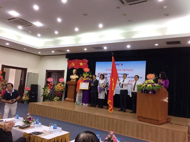 Le journal Le Courrier du Vietnam souffle ses 25 bougies au sein de la VNA hinh anh 1