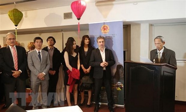 Promotion du partenariat integral Vietnam-Argentine hinh anh 1