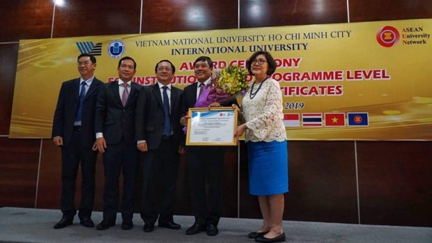 La 3e universite du Vietnam repondant aux normes de l'AUN-QA hinh anh 1