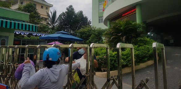 Coronavirus : Da Nang place en quarantaine le centre medical du district de Hai Chau hinh anh 1