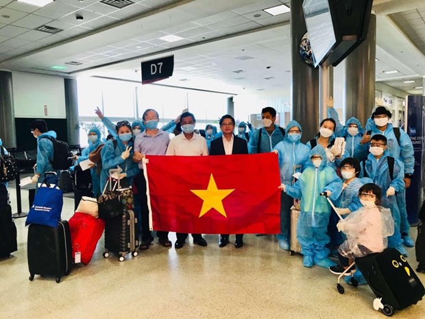 Coronavirus : pres de 350 citoyens vietnamiens rapatries des Etats-Unis hinh anh 1