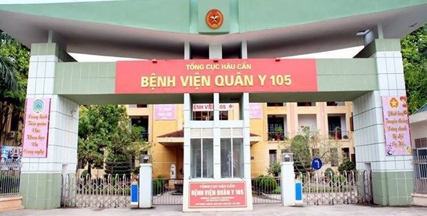 Un medecin a l’Hopital de medecine militaire 105 a Hanoi contamine par le COVID-19 hinh anh 1