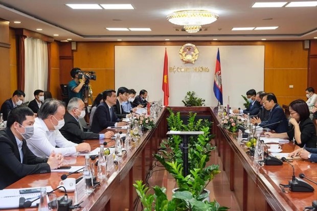 Le Vietnam et le Cambodge promeuvent leurs relations commerciales hinh anh 1
