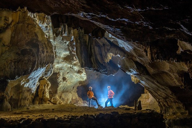 A la decouverte de la nature immaculee dans le "Royaume des grottes" de Quang Binh hinh anh 1