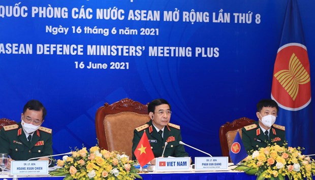 Le ministre de la Defense Phan Van Giang participe a la 8e ADMM+ hinh anh 1