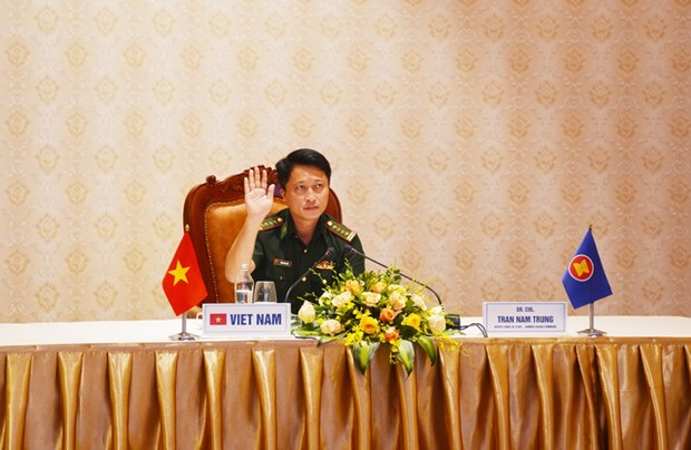 Covid-19 : Les armees des pays aseaniens promeuvent leur cooperation dans la gestion frontaliere hinh anh 2