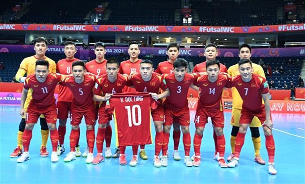 Coupe du monde de Futsal 2021 : le Vietnam perd sur le score honorable de 2-3 devant la Russie hinh anh 1